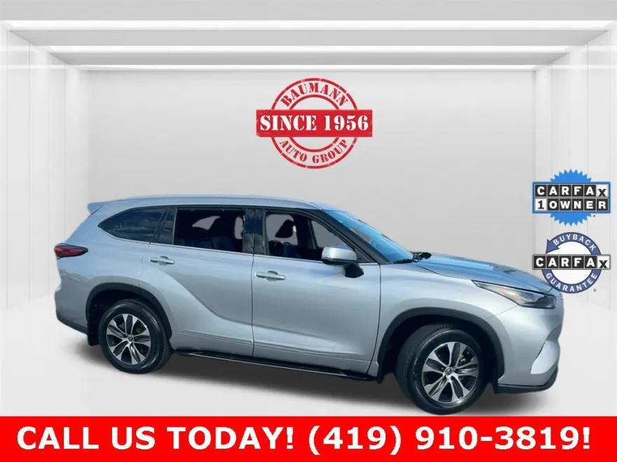 2022 Toyota Highlander XLE photo 1