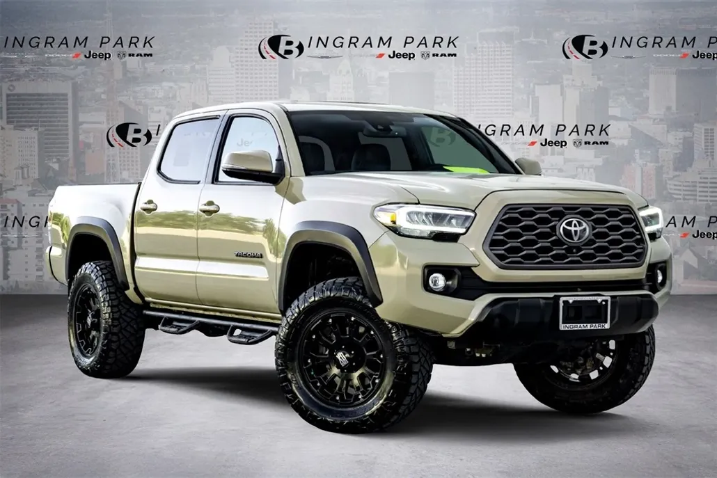 2020 Toyota Tacoma TRD Off-Road photo 1