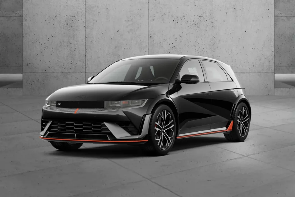 2025 Hyundai Ioniq N photo 1