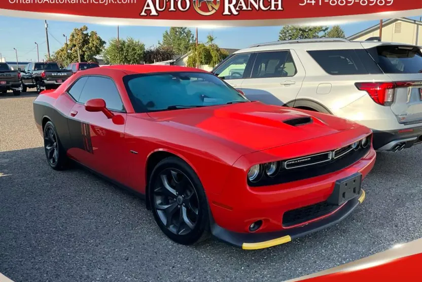 2019 Dodge Challenger R/T photo 1