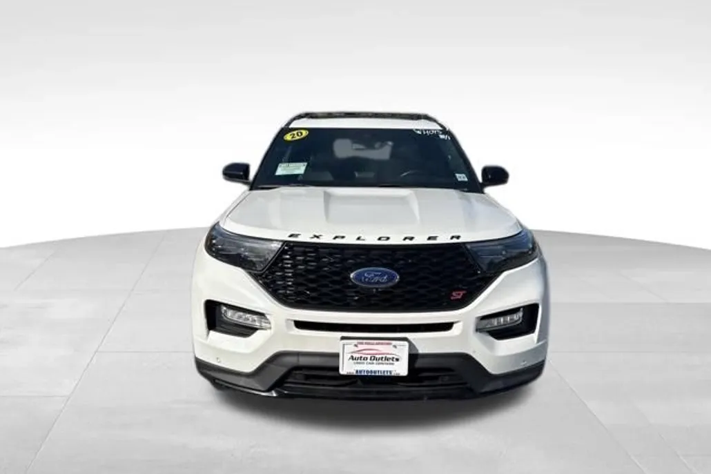 2020 Ford Explorer ST photo 1