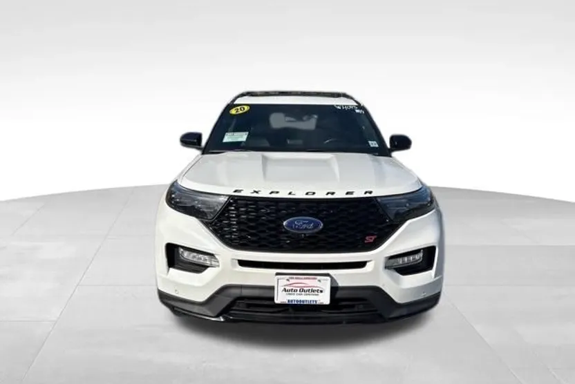 2020 Ford Explorer ST photo 1