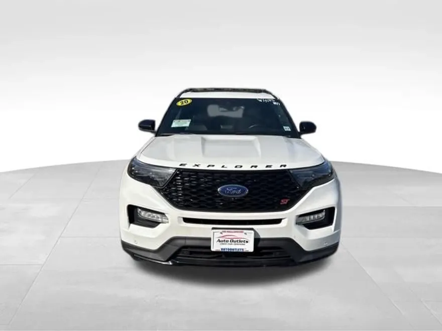 2020 Ford Explorer ST photo 1