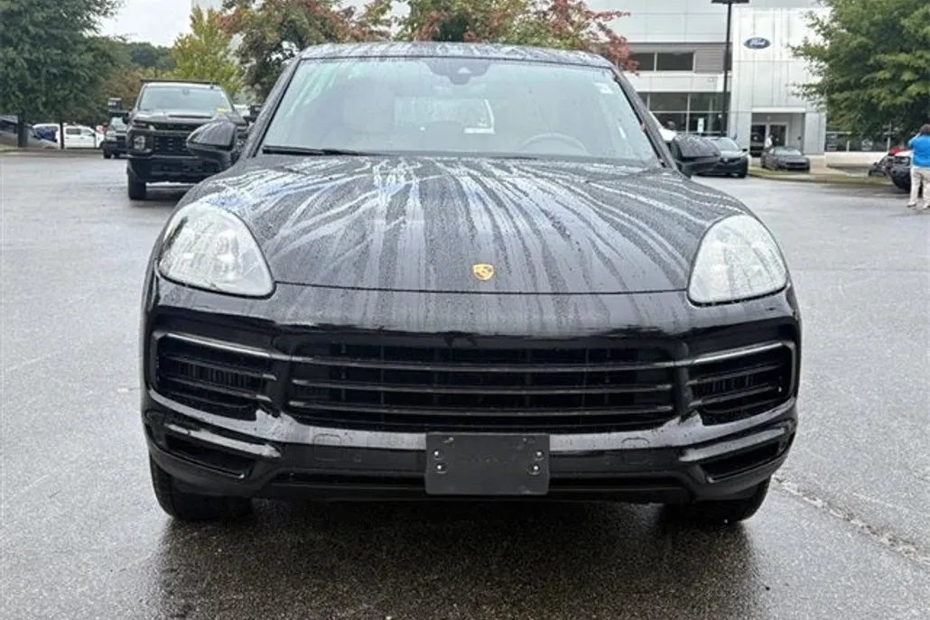 2020 Porsche Cayenne Base photo 1