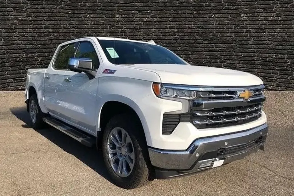 2025 Chevrolet Silverado 1500 LTZ photo 1