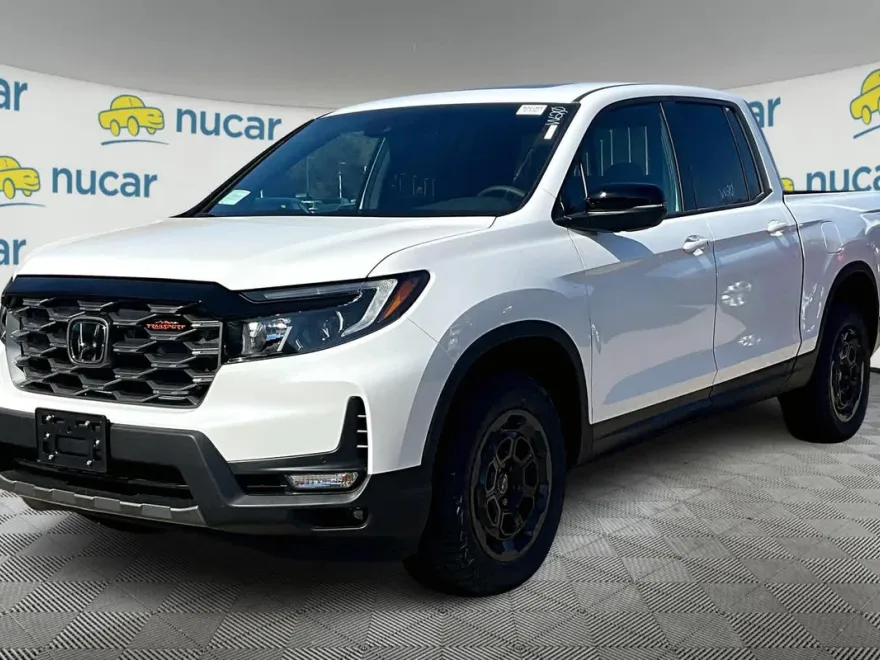 2025 Honda Ridgeline TrailSport photo 1