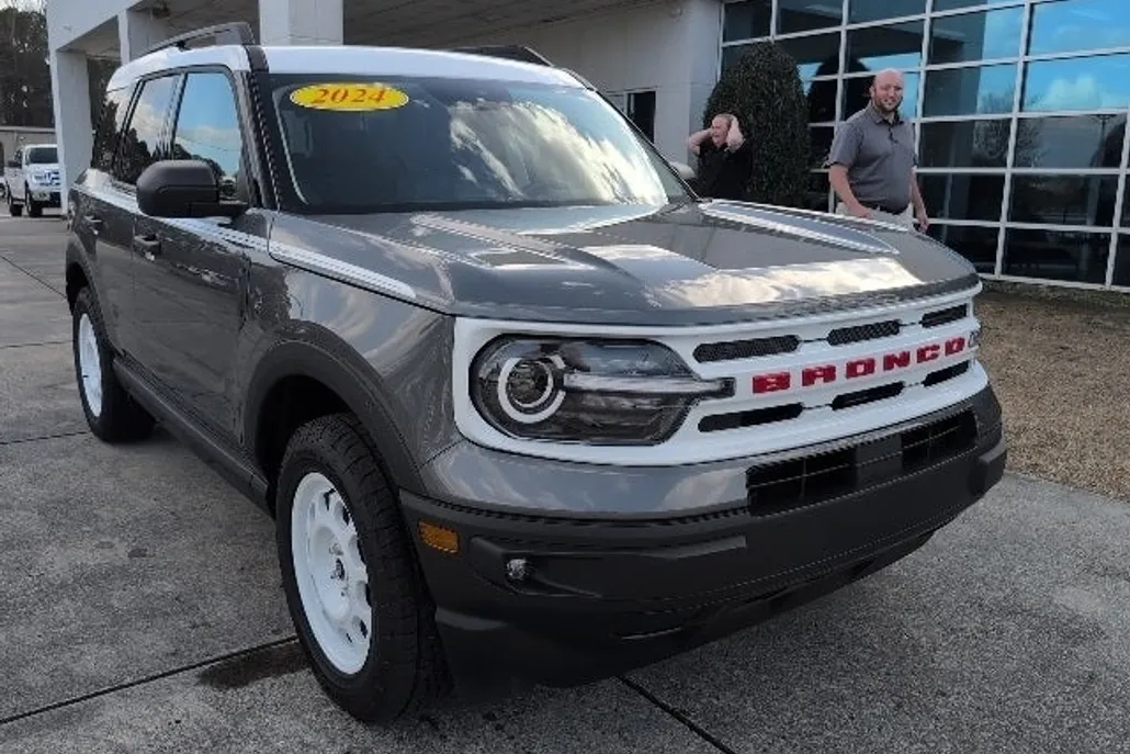 2024 Ford Bronco Sport Heritage photo 1