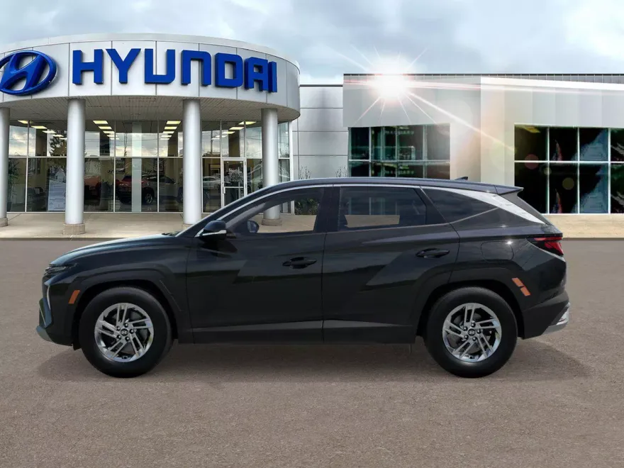 2026 Hyundai Tucson SE photo 1
