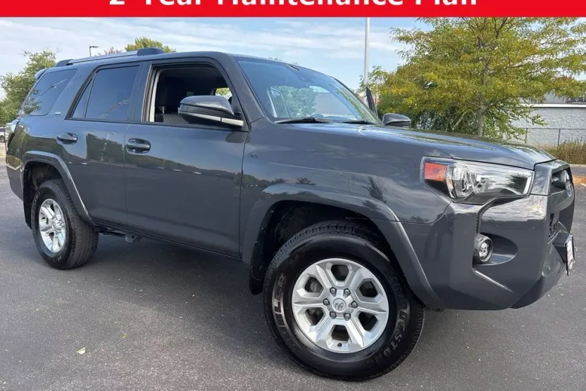 2024 Toyota 4Runner SR5 photo 1