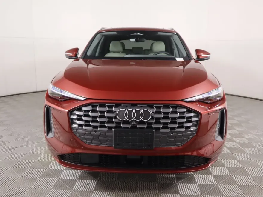 2025 Audi Q5 2.0T Premium photo 1