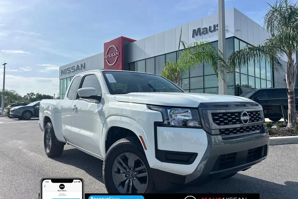 2025 Nissan Frontier SV photo 1