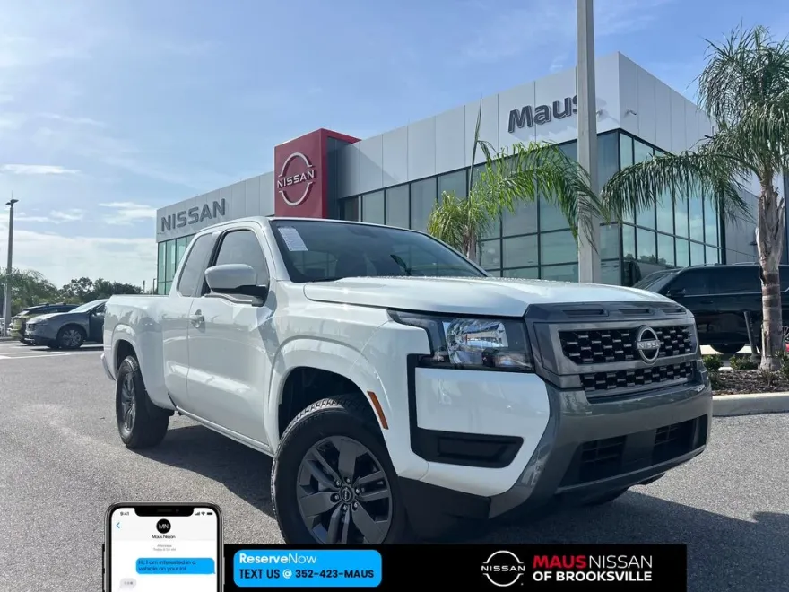 2025 Nissan Frontier SV photo 1