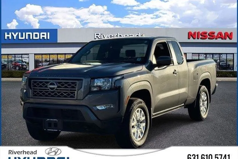 2024 Nissan Frontier SV photo 1