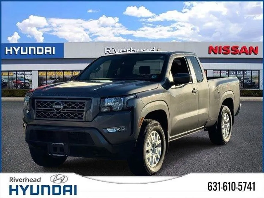 2024 Nissan Frontier SV photo 1
