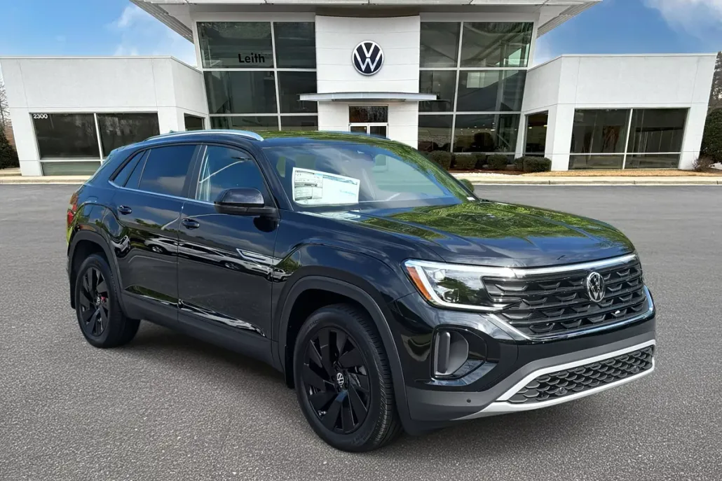 2025 Volkswagen Atlas Cross Sport SE Technology photo 1