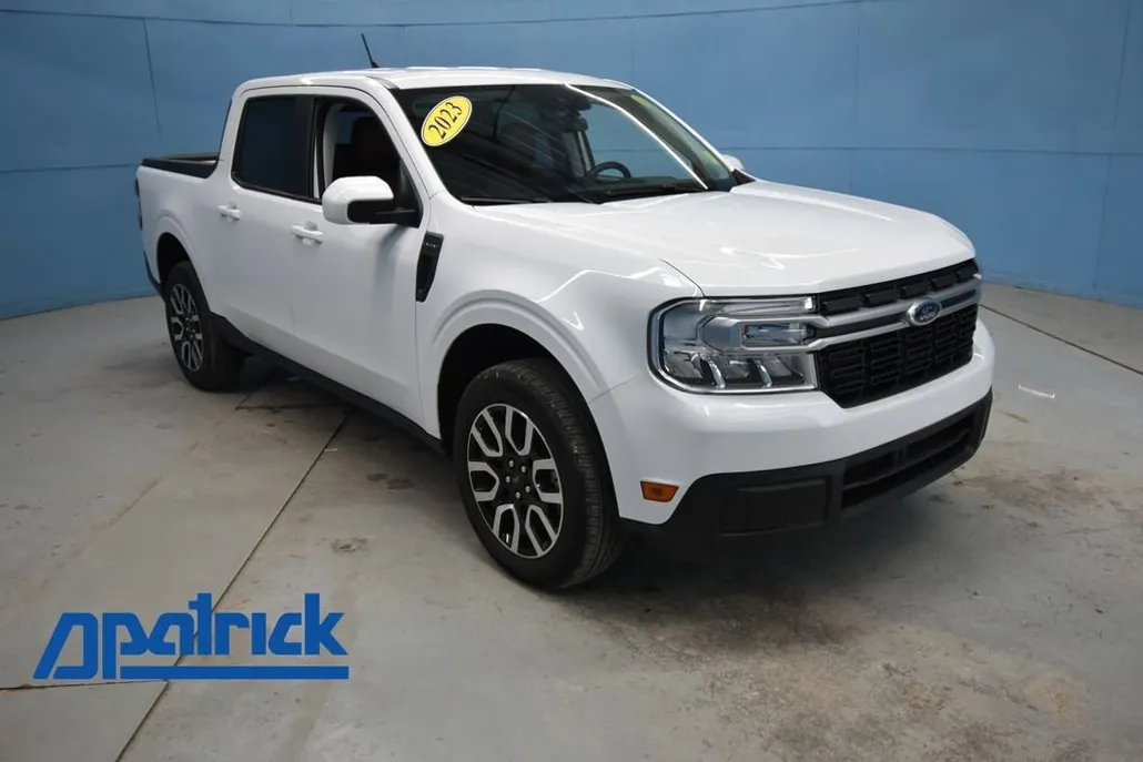 2023 Ford Maverick Lariat photo 1