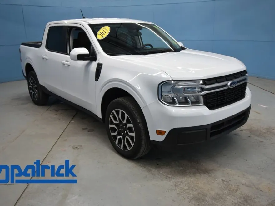 2023 Ford Maverick Lariat photo 1
