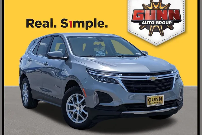2023 Chevrolet Equinox LT photo 1