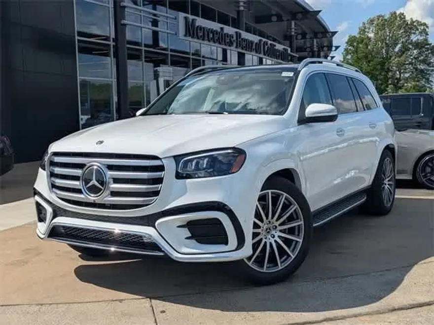 2025 Mercedes Benz GLS 450 4MATIC photo 1