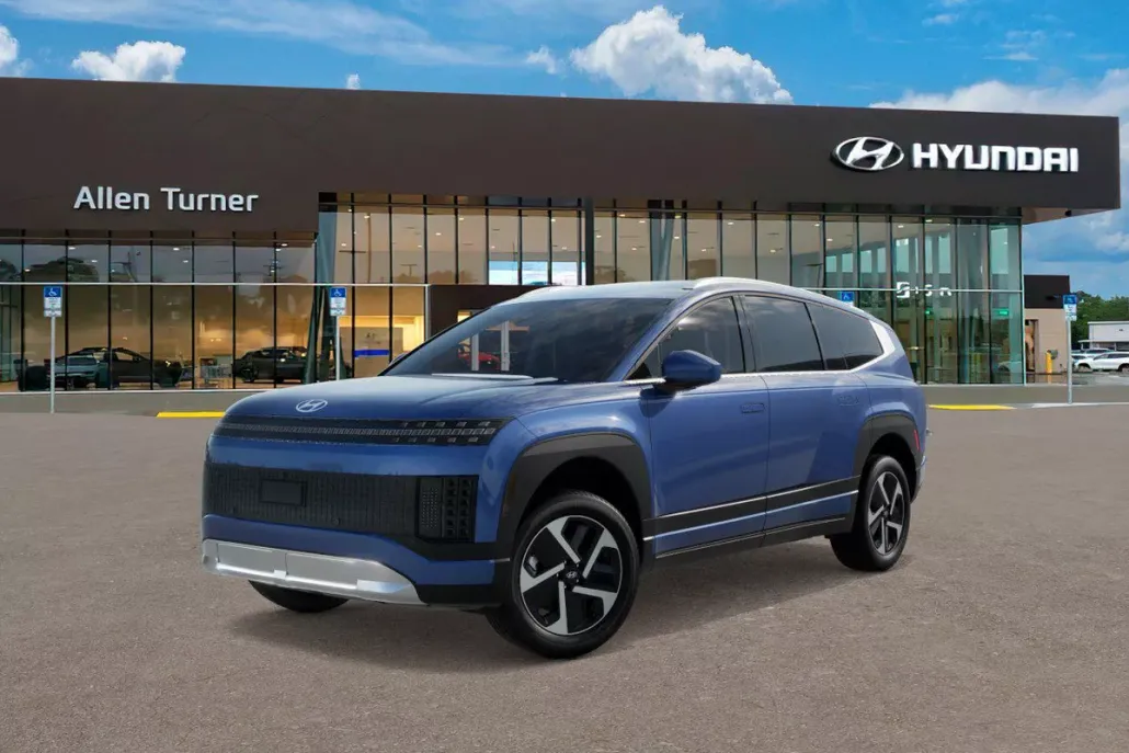 2026 Hyundai Ioniq SE photo 1