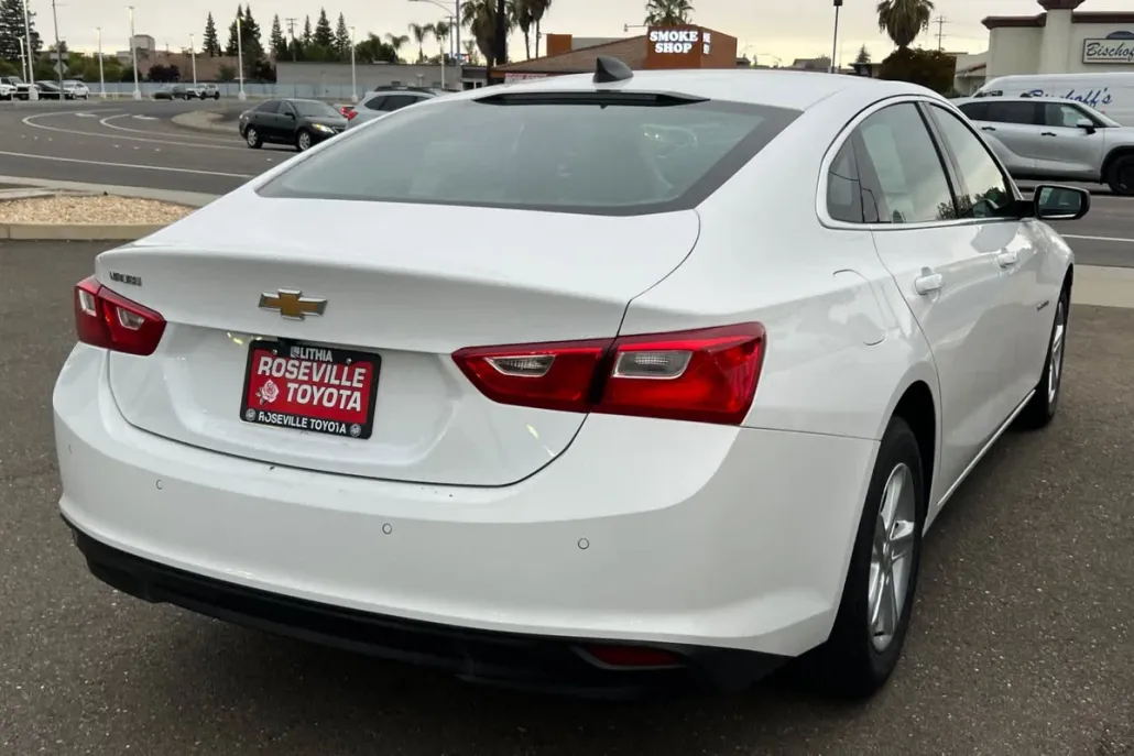2024 Chevrolet Malibu LS photo 1
