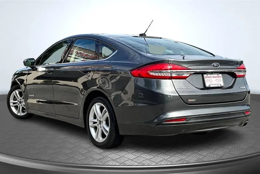 2018 Ford Fusion Hybrid S photo 1