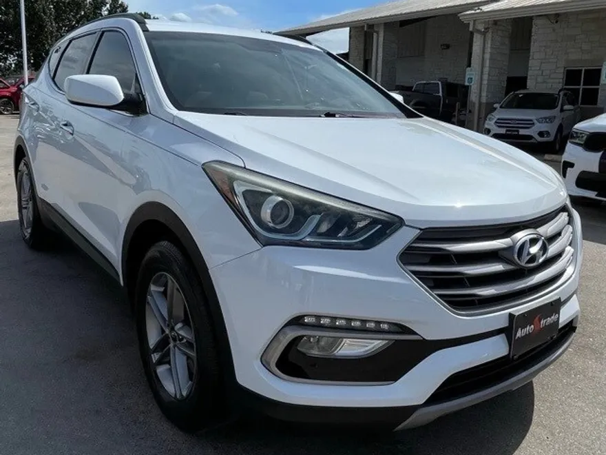 2017 Hyundai Santa Fe Sport photo 1