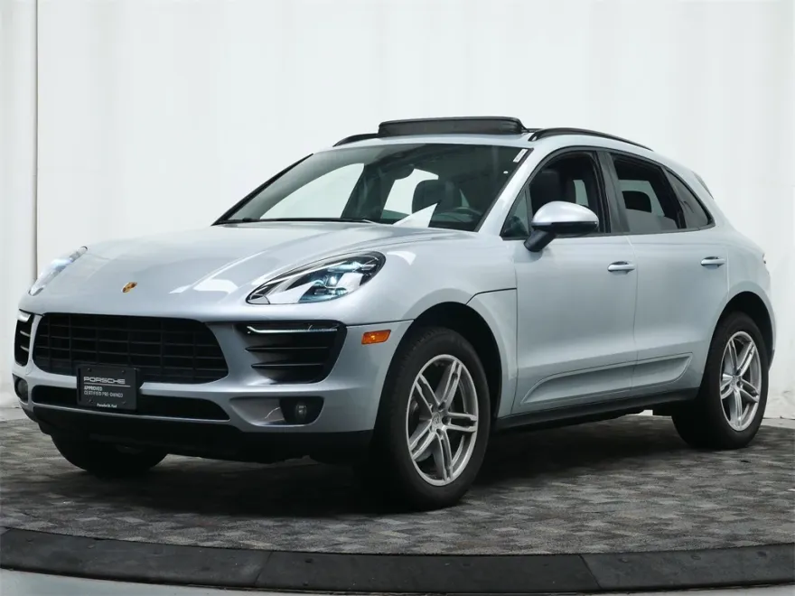2018 Porsche Macan photo 1