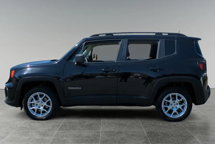 2022 Jeep Renegade Latitude photo 1