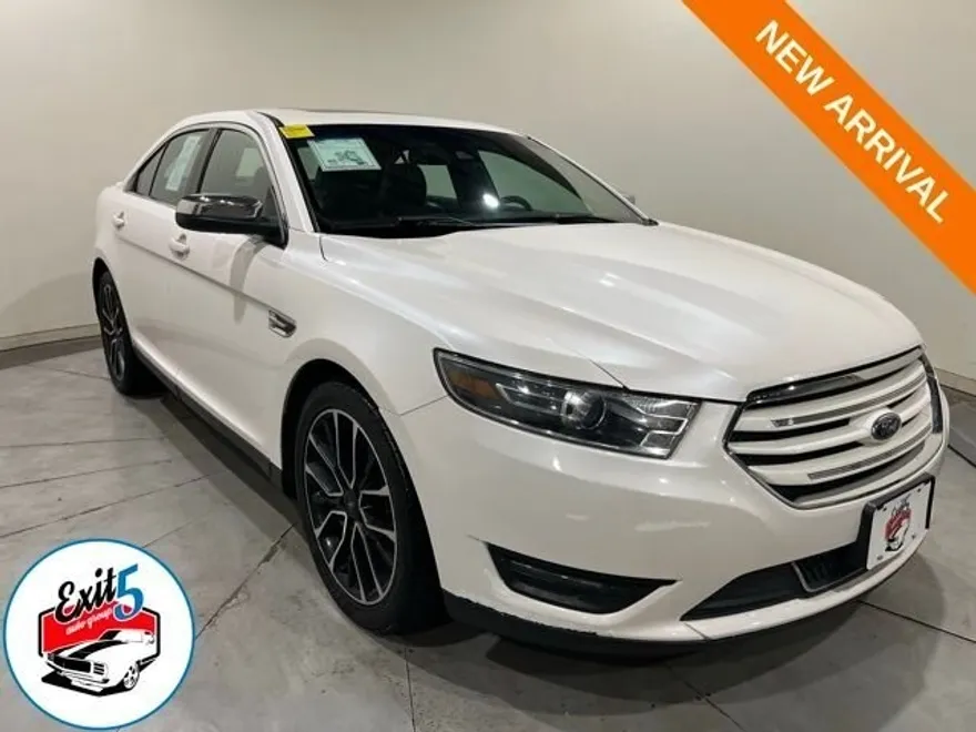 2018 Ford Taurus Limited photo 1