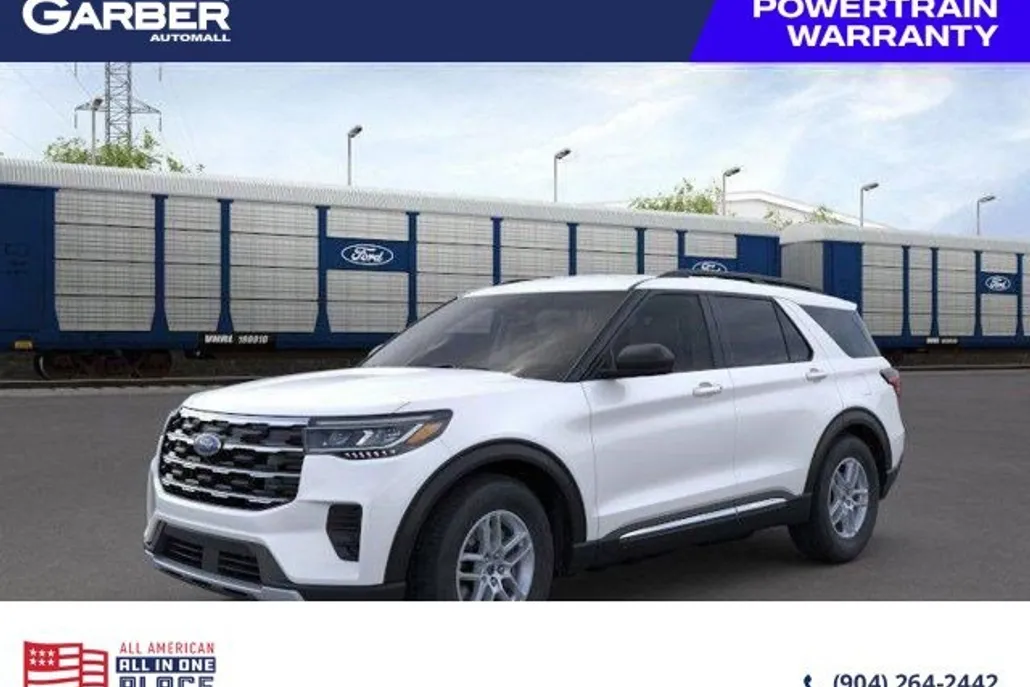 2025 Ford Explorer photo 1
