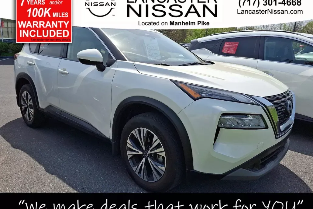2022 Nissan Rogue SV photo 1