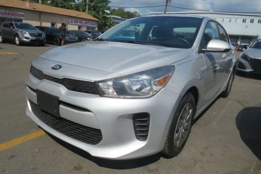 2020 Kia Rio LX photo 1