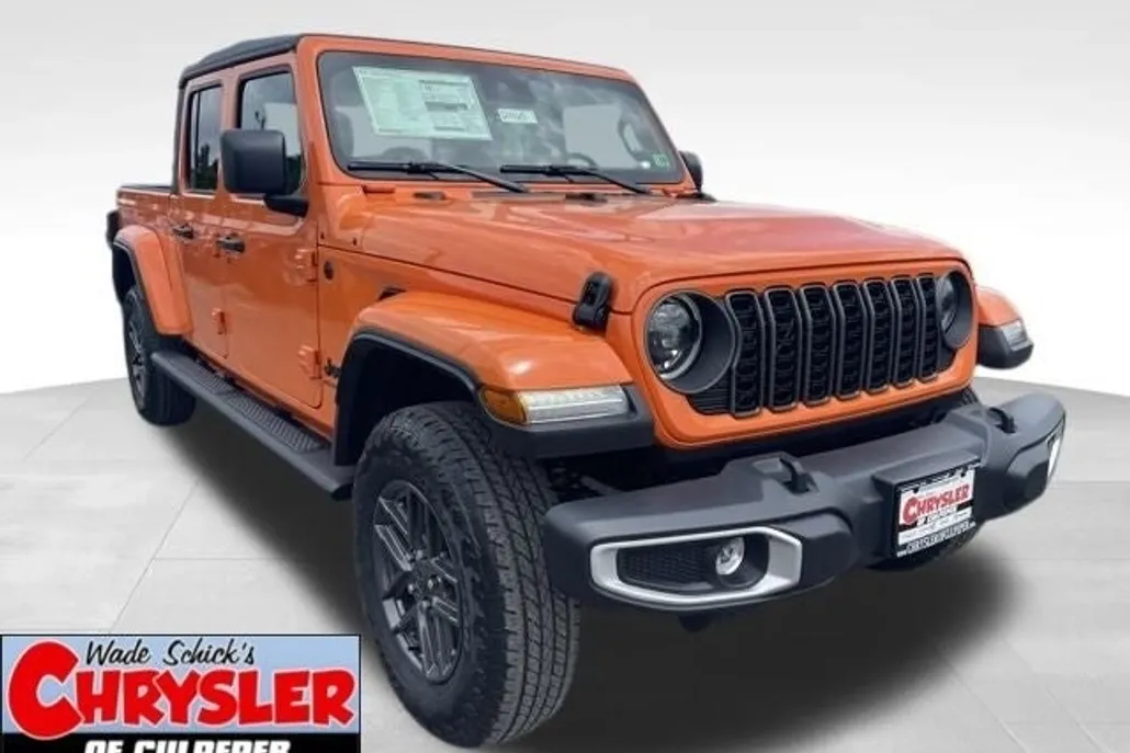 2025 Jeep Gladiator Sport photo 1