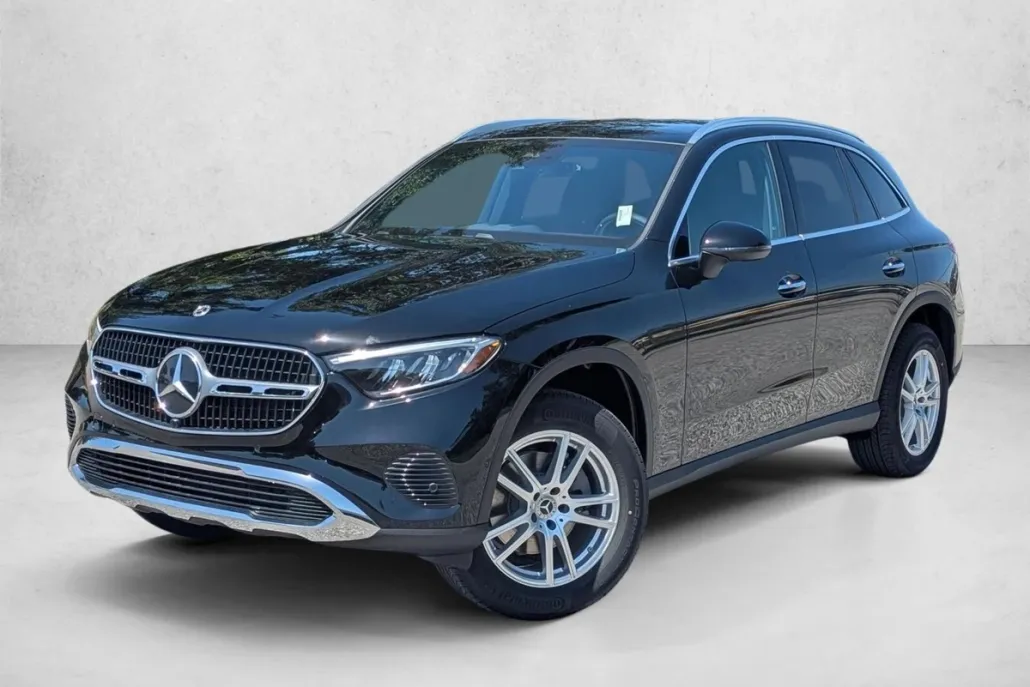 2025 Mercedes Benz GLC 300 photo 1