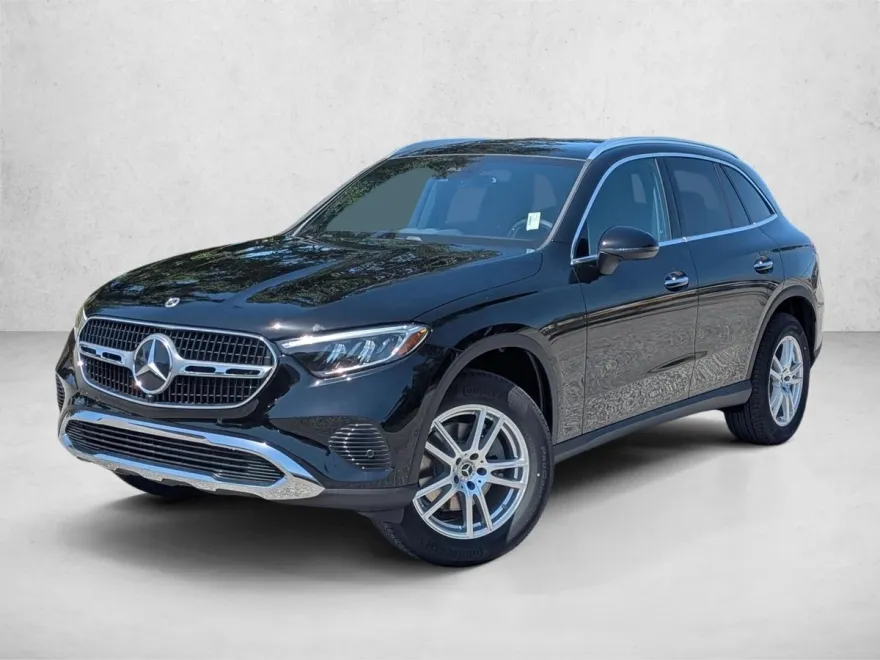2025 Mercedes Benz GLC 300 photo 1