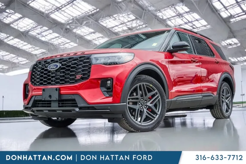 2025 Ford Explorer ST photo 1