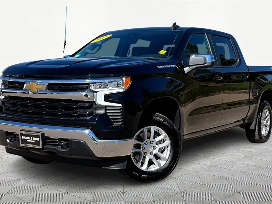 2023 Chevrolet Silverado 1500 LT photo 1