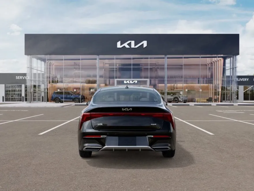 2025 Kia K5 GT-Line photo 1