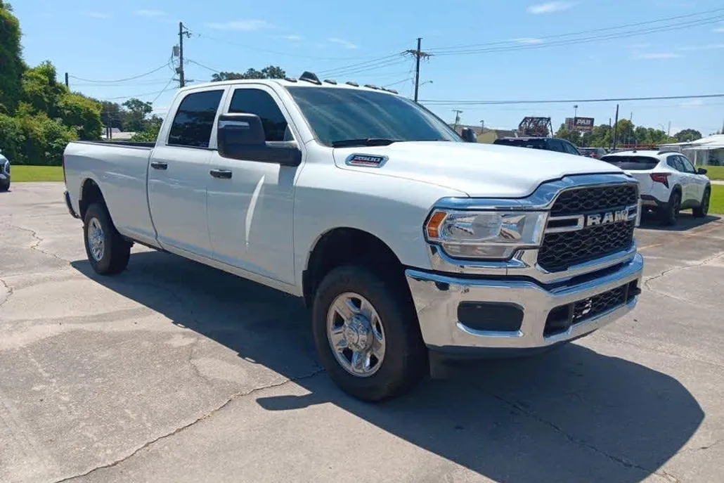 2024 Ram 2500 Tradesman photo 1
