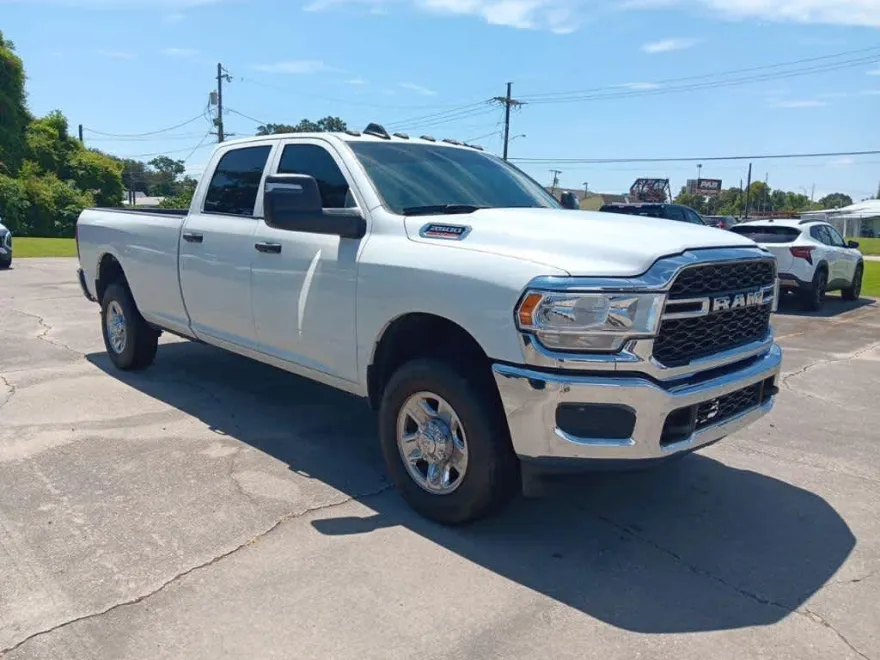 2024 Ram 2500 Tradesman photo 1