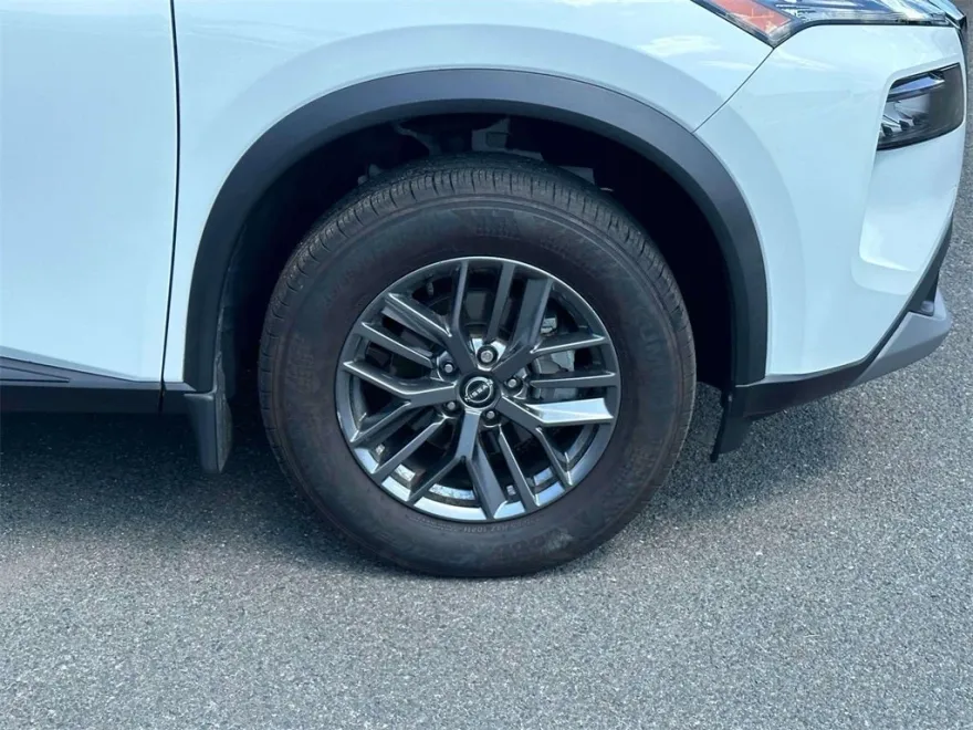 2023 Nissan Rogue S photo 1