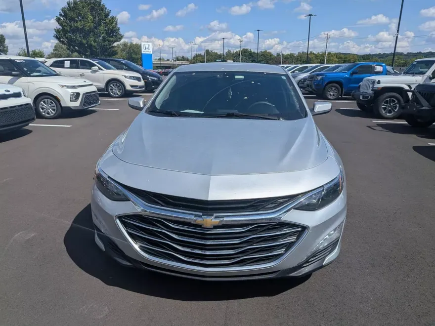 2020 Chevrolet Malibu 1LT photo 1