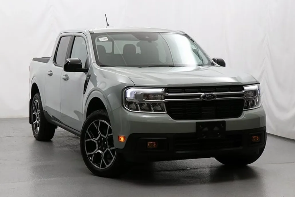 2024 Ford Maverick Lariat photo 1