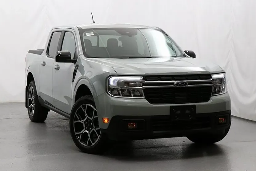 2024 Ford Maverick Lariat photo 1