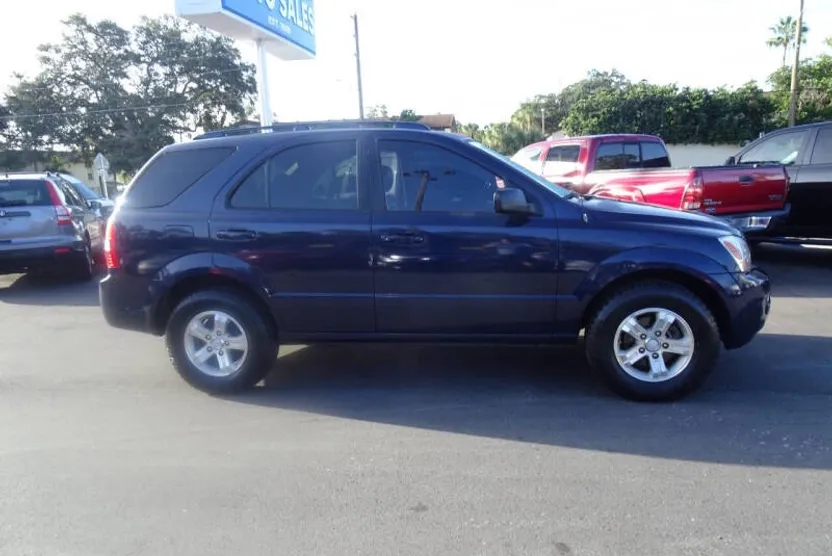 2009 Kia Sorento Base photo 1