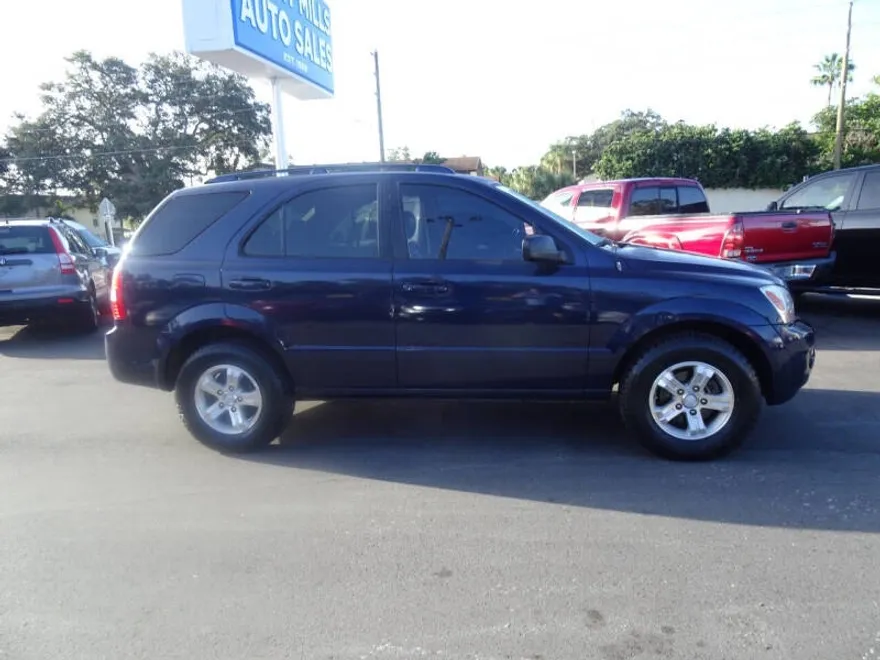 2009 Kia Sorento Base photo 1