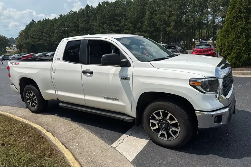 2020 Toyota Tundra SR5 Double Cab photo 1
