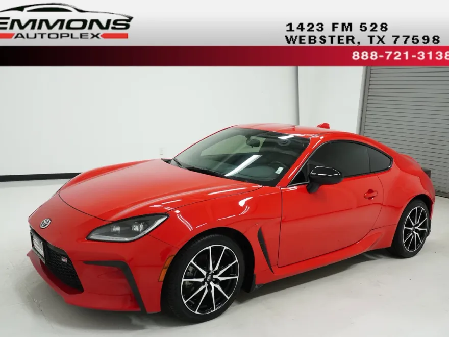 2023 Toyota GR86 photo 1