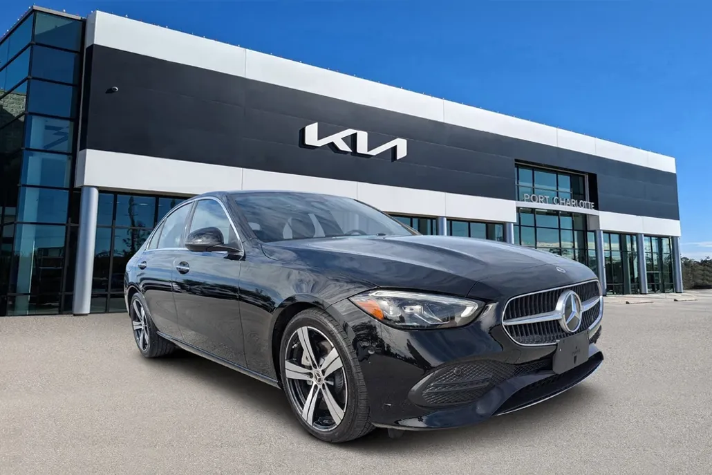 2025 Mercedes Benz C 300 4MATIC photo 1